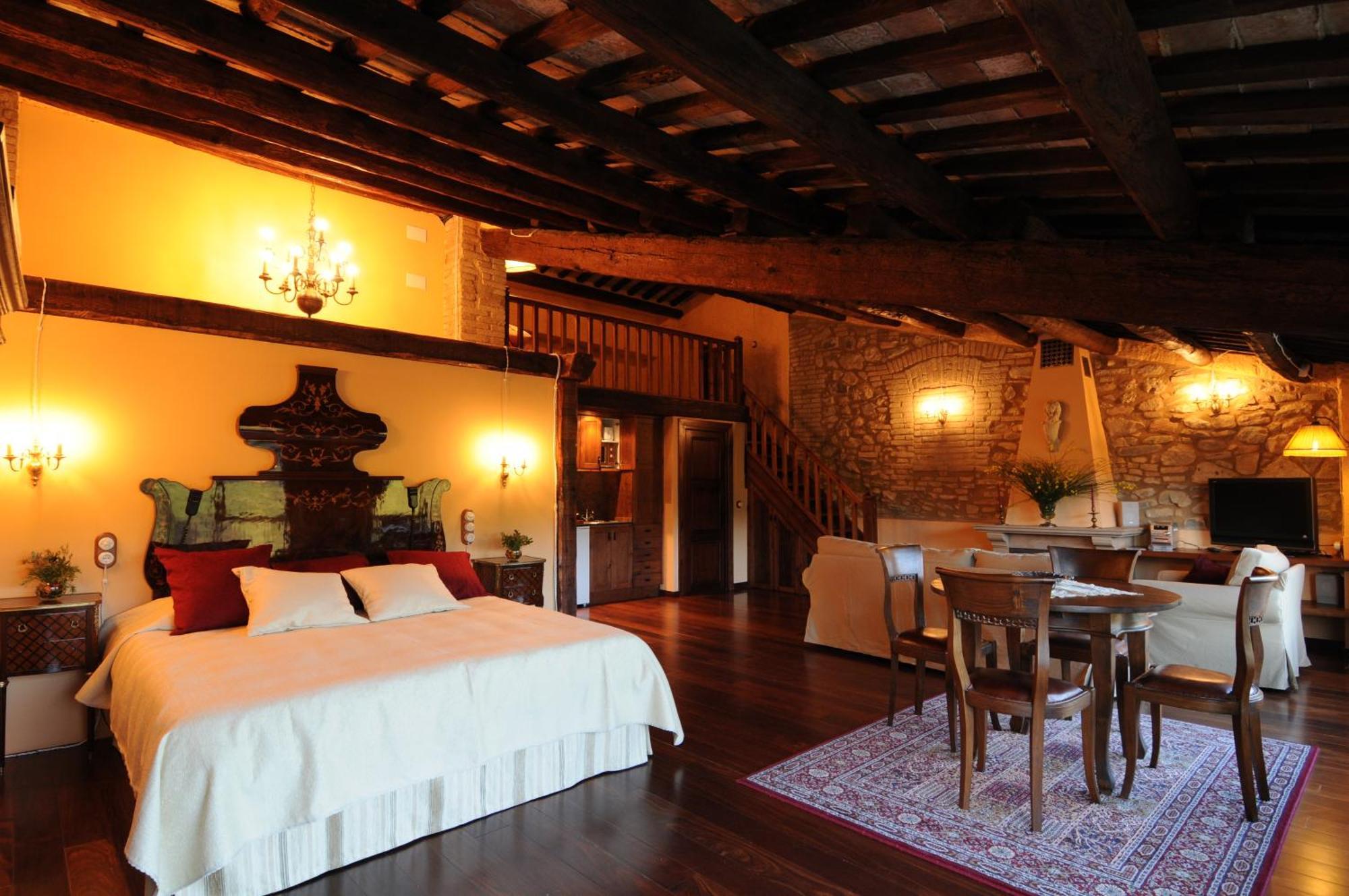 Апартаменты Castell De Riudabella Vimbodi I Poblet Номер фото
